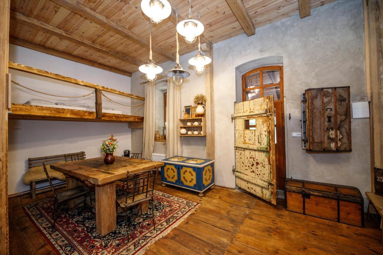 Housuv Mlyn Hotel Tábor Buitenkant foto