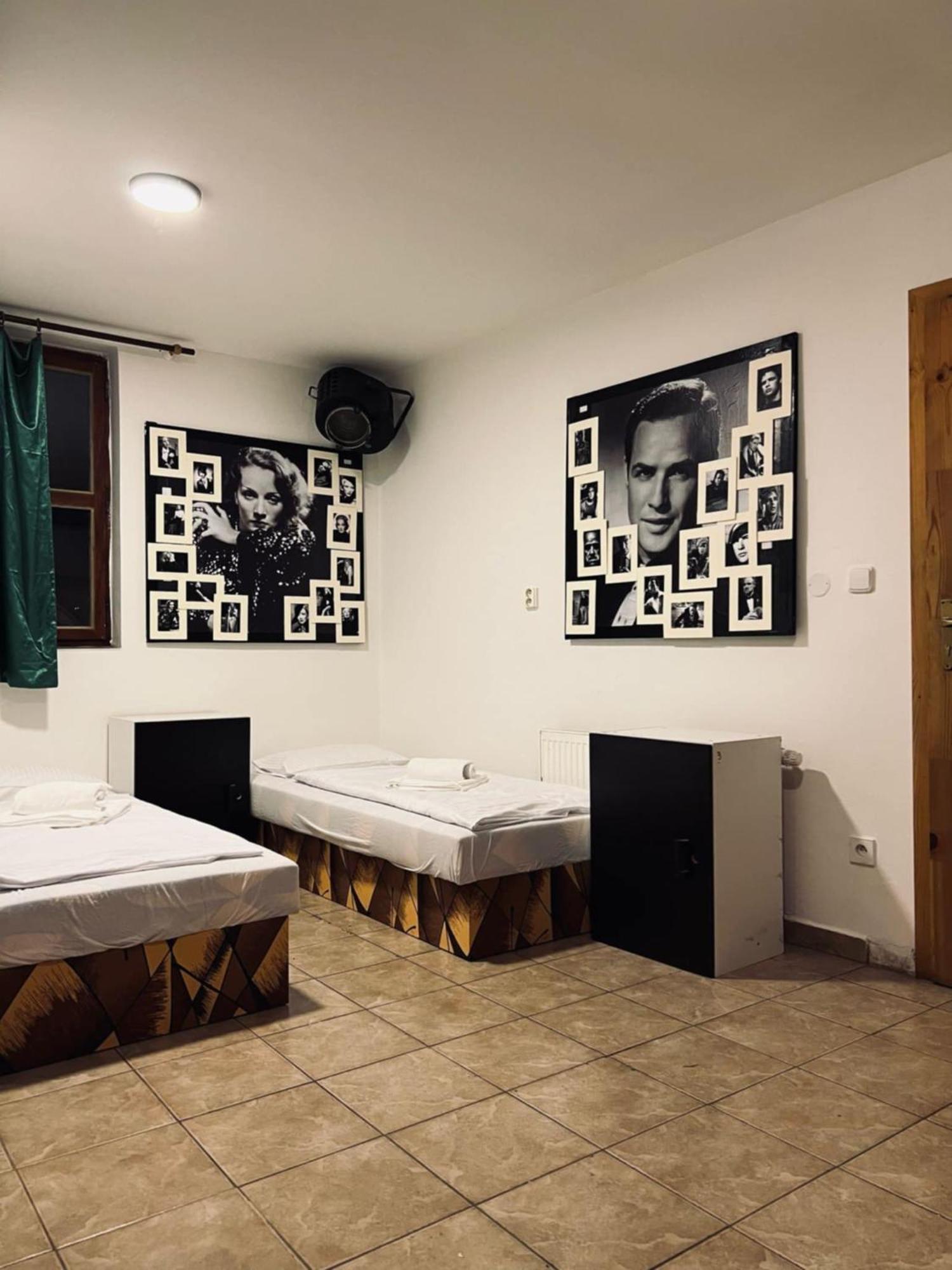 Housuv Mlyn Hotel Tábor Buitenkant foto